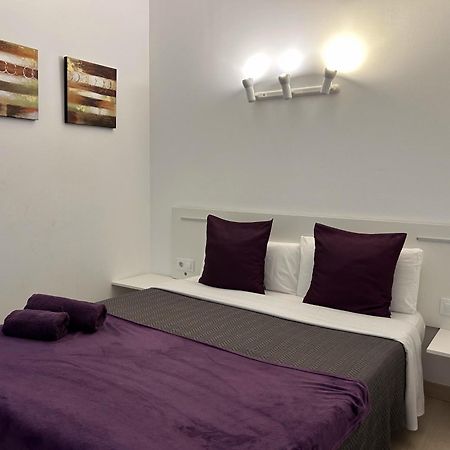 Apartahotel Baldiri Sant Boi de Llobregat Eksteriør billede