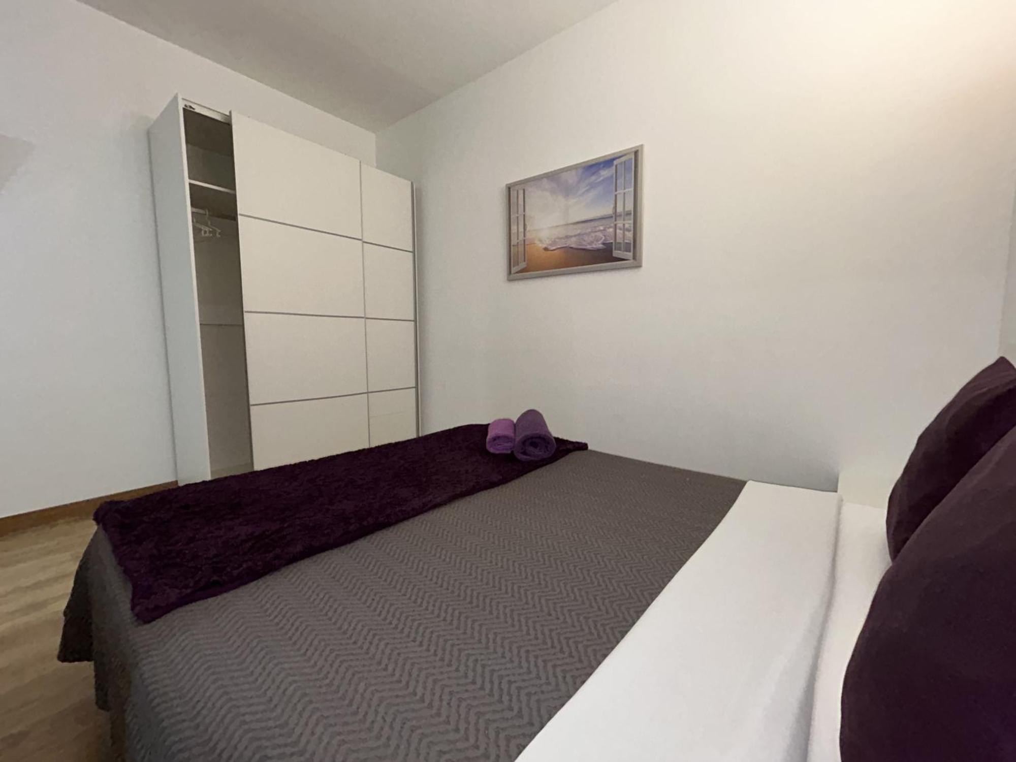 Apartahotel Baldiri Sant Boi de Llobregat Eksteriør billede