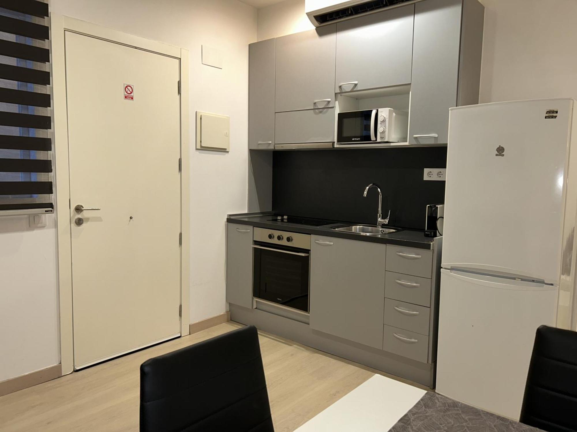 Apartahotel Baldiri Sant Boi de Llobregat Eksteriør billede