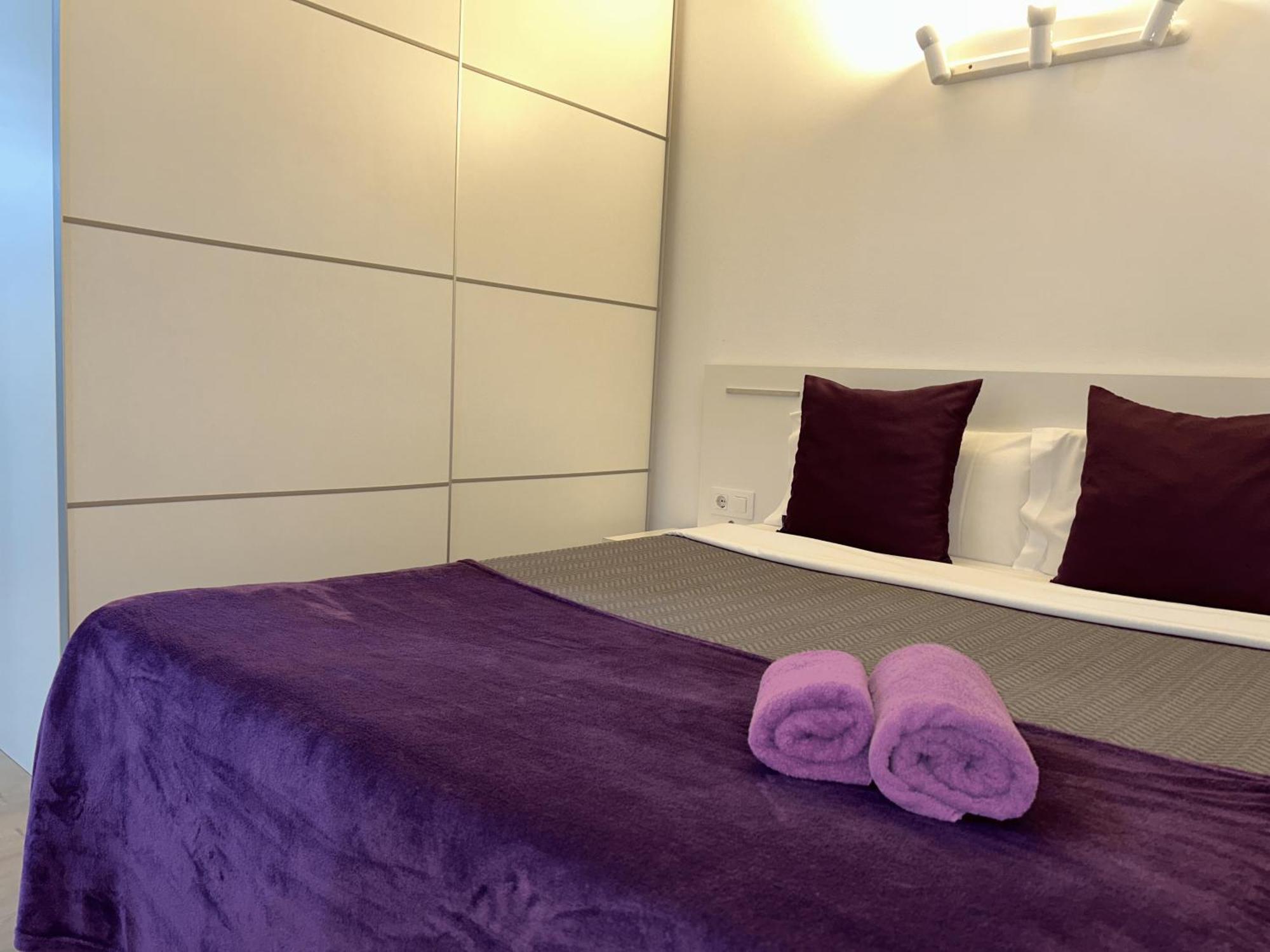 Apartahotel Baldiri Sant Boi de Llobregat Eksteriør billede