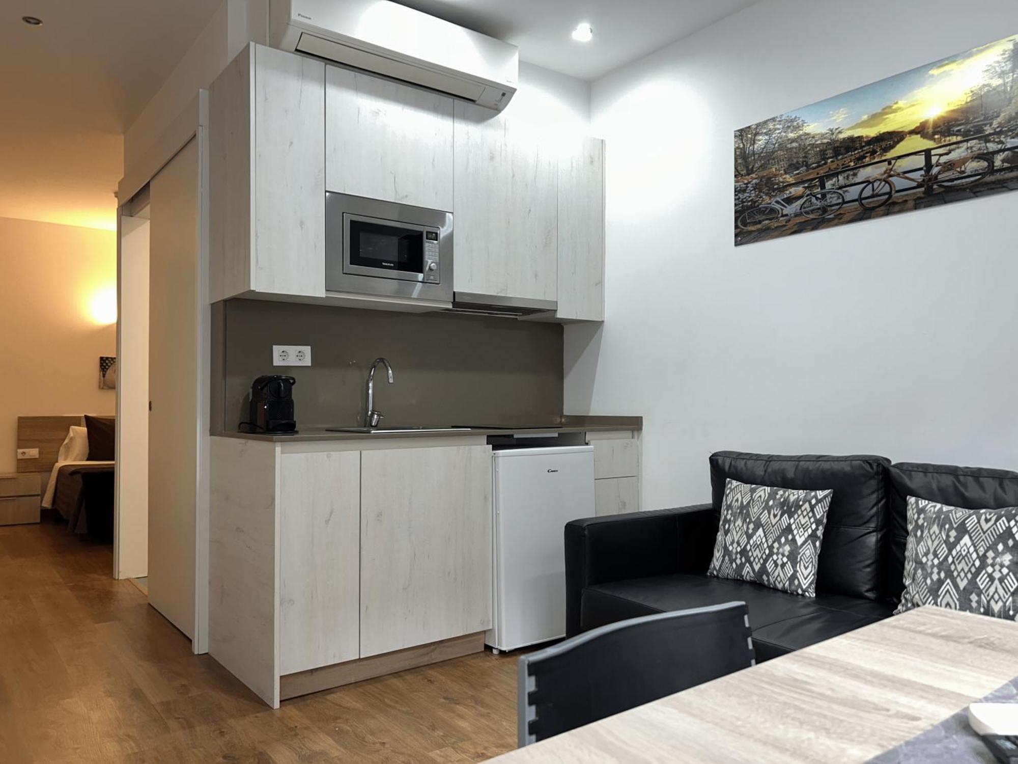 Apartahotel Baldiri Sant Boi de Llobregat Eksteriør billede