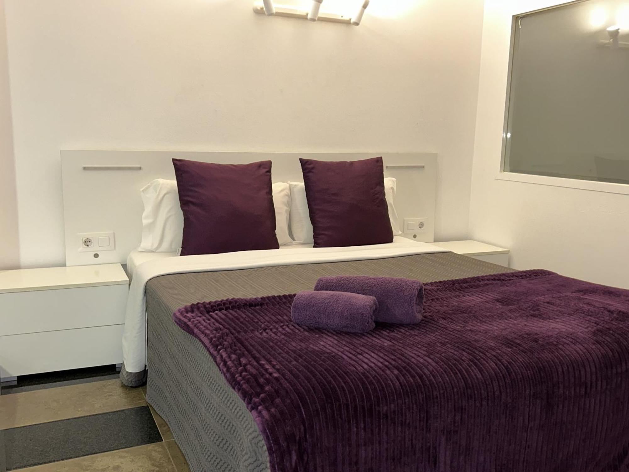Apartahotel Baldiri Sant Boi de Llobregat Eksteriør billede