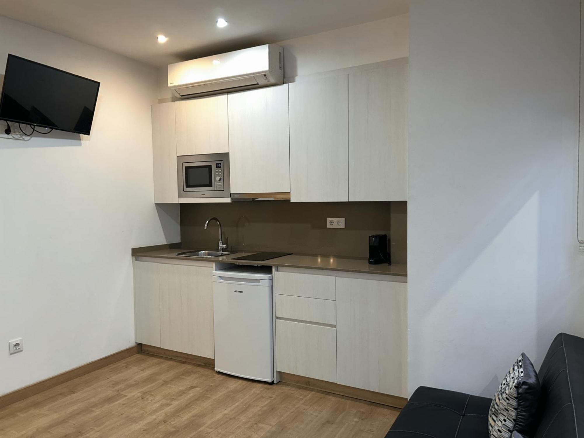 Apartahotel Baldiri Sant Boi de Llobregat Eksteriør billede