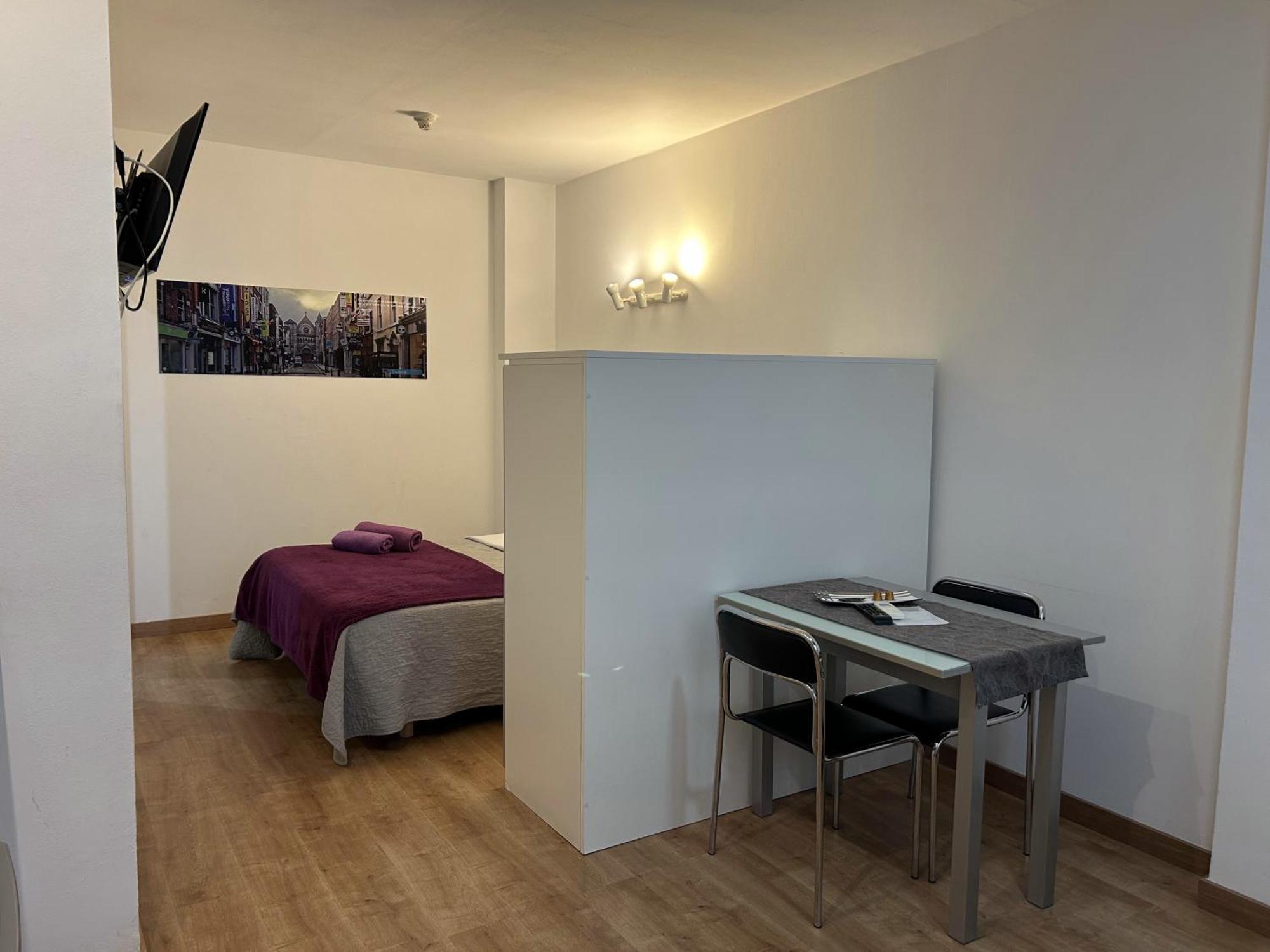 Apartahotel Baldiri Sant Boi de Llobregat Eksteriør billede