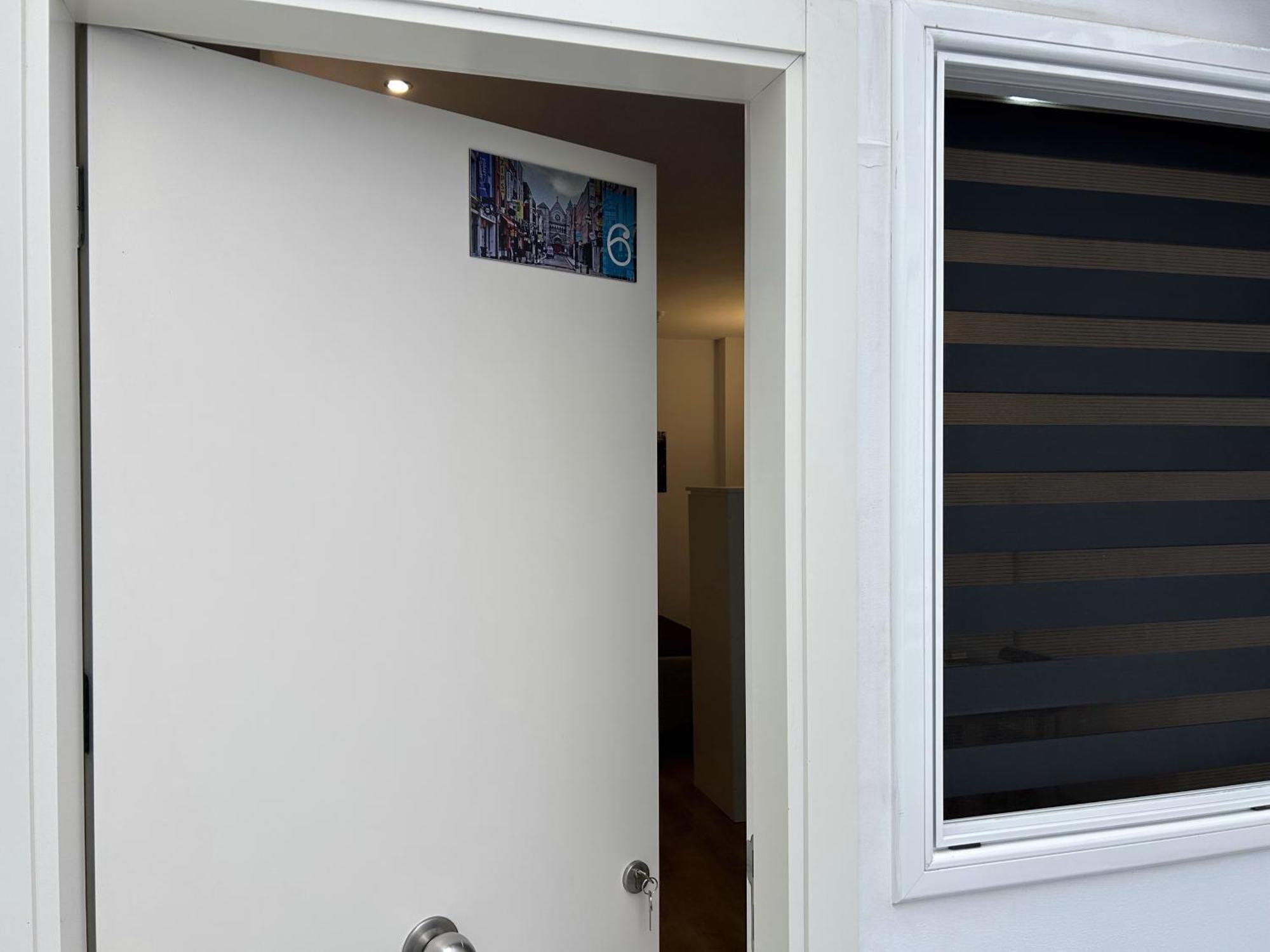 Apartahotel Baldiri Sant Boi de Llobregat Eksteriør billede