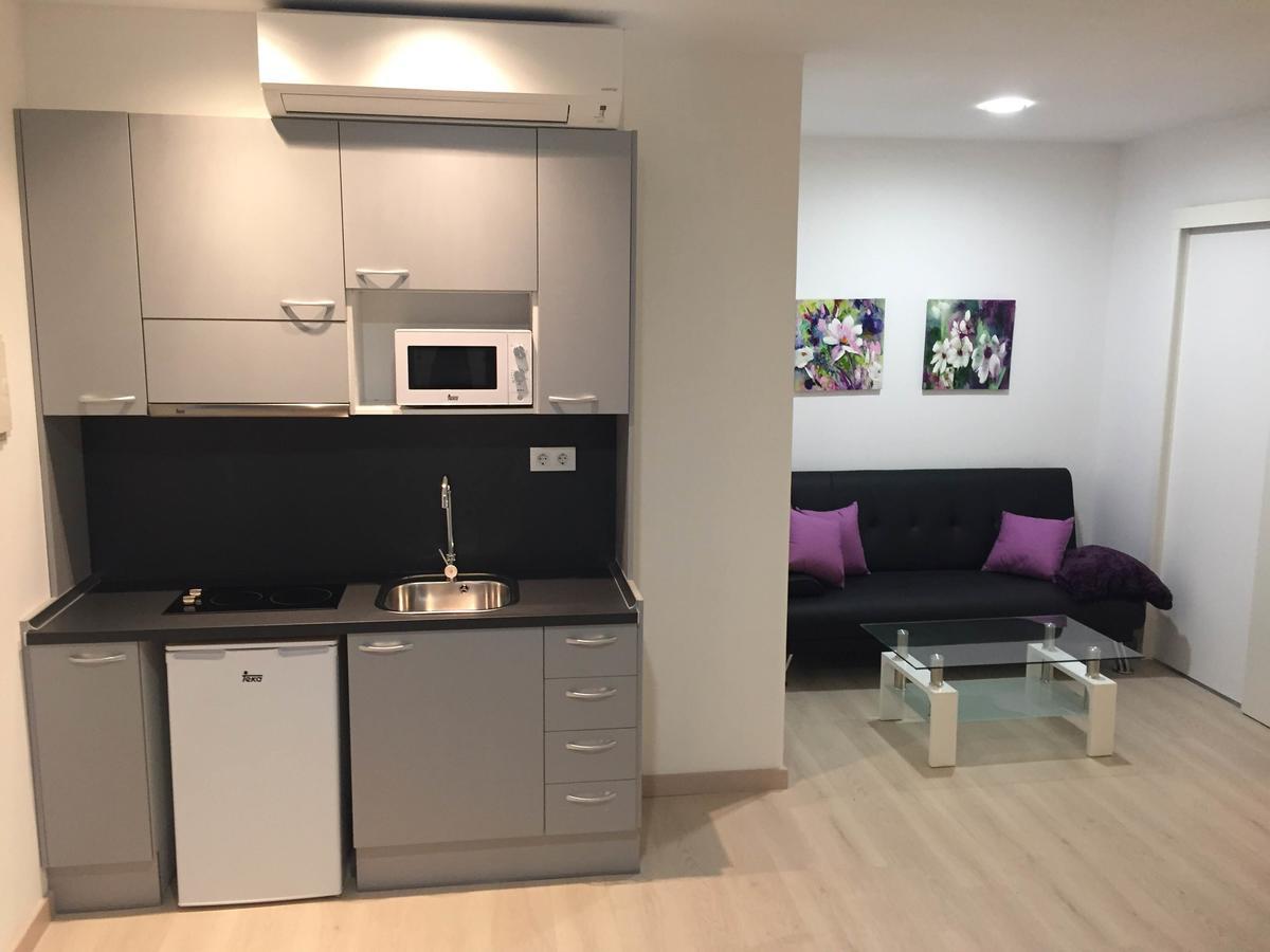 Apartahotel Baldiri Sant Boi de Llobregat Eksteriør billede