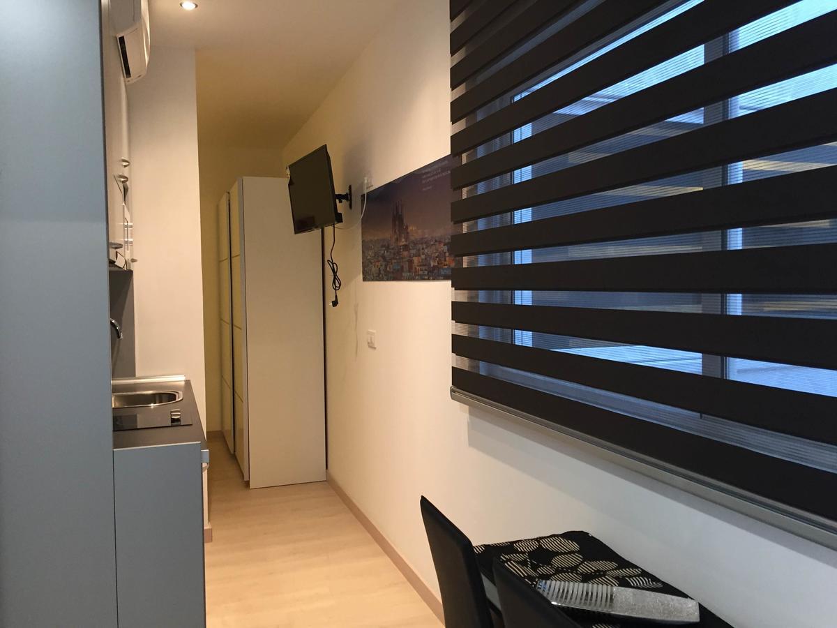 Apartahotel Baldiri Sant Boi de Llobregat Eksteriør billede
