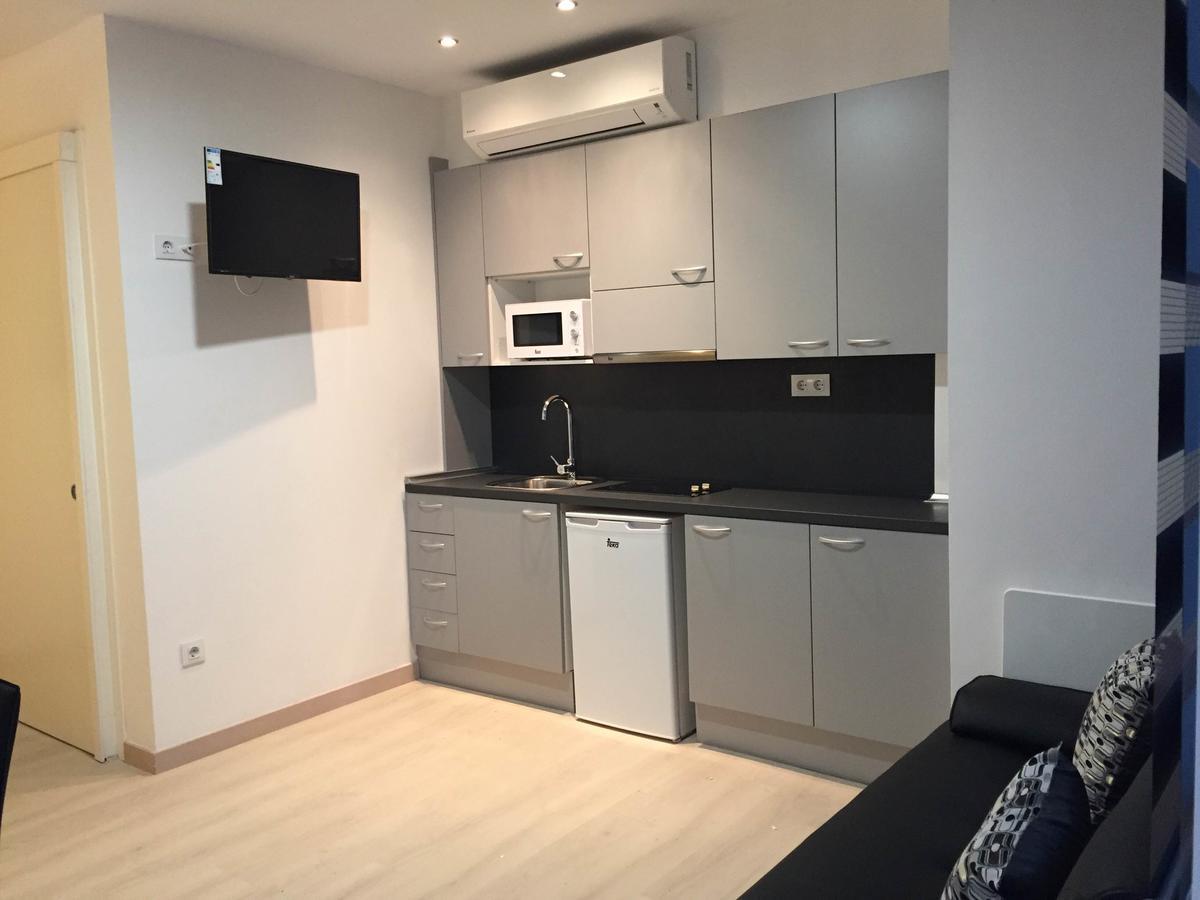 Apartahotel Baldiri Sant Boi de Llobregat Eksteriør billede